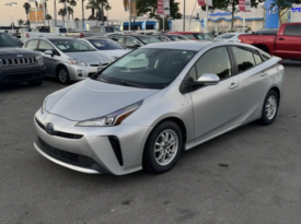 2022 Toyota prius L Eco Hatchback 4D