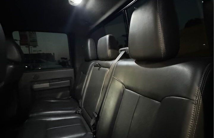 
								2011 Ford f250 super duty crew cab Lariat Pickup 4D 6 3/4 ft full									