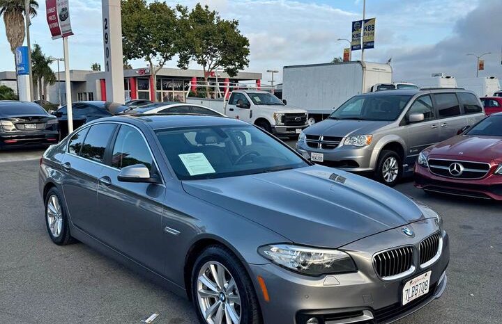 
								2015 BMW 5 series 528i Sedan 4D full									