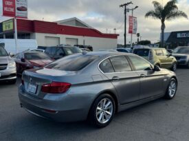 2015 BMW 5 series 528i Sedan 4D