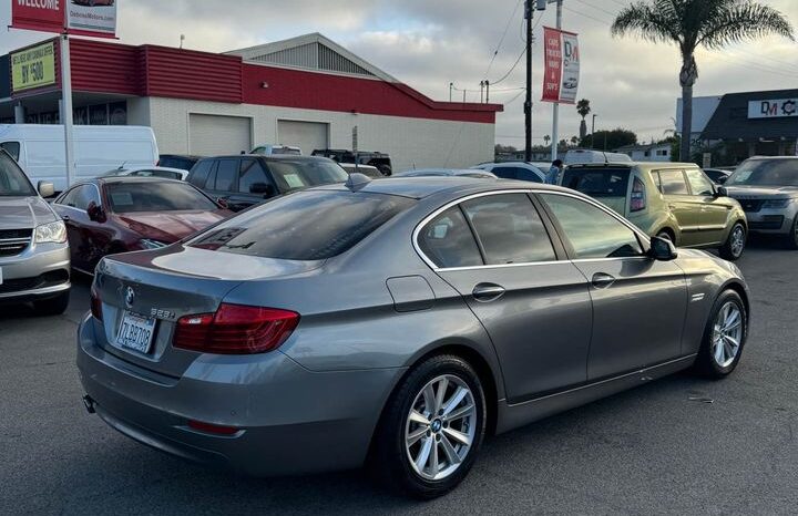 
								2015 BMW 5 series 528i Sedan 4D full									