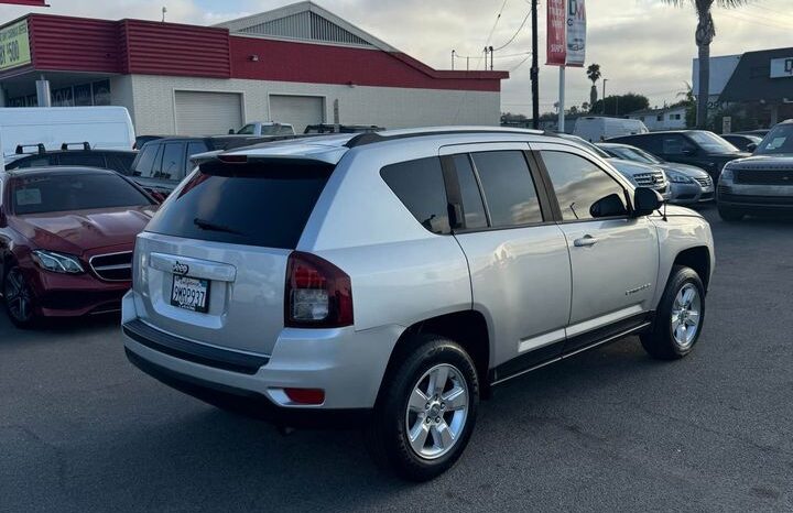 
								2014 Jeep compass Sport SUV 4D full									