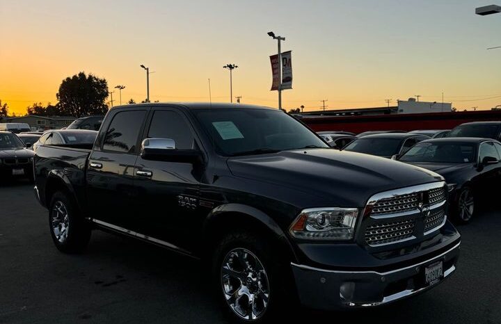 
								2018 Ram 1500 crew cab Laramie Pickup 4D 5 1/2 ft full									