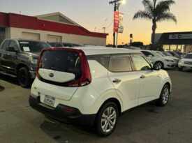 2020 Kia soul EX Wagon 4D