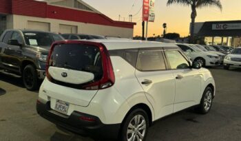 
									2020 Kia soul EX Wagon 4D full								