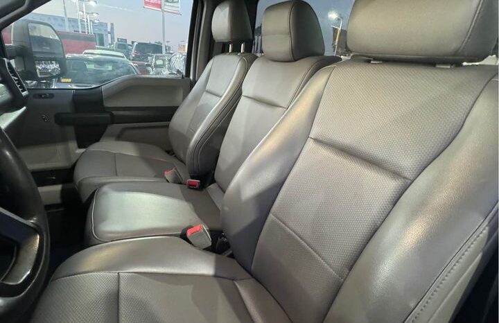 
								2018 Ford f250 super duty regular cab full									