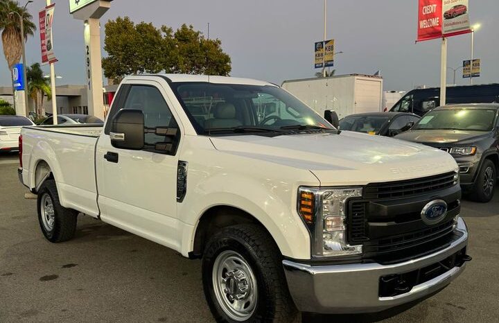 
								2018 Ford f250 super duty regular cab full									