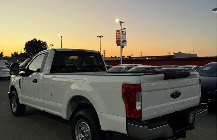 
								2018 Ford f250 super duty regular cab full									