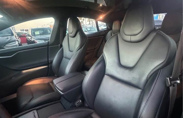 
								2019 Tesla model s P100D Sedan 4D full									