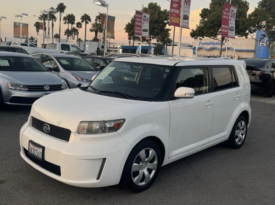 2010 Scion xb Hatchback 4D