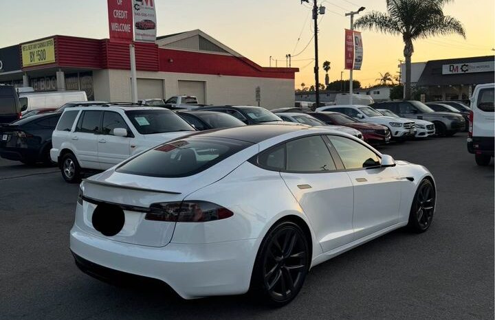 
								2021 Tesla model s Plaid Sedan 4D full									