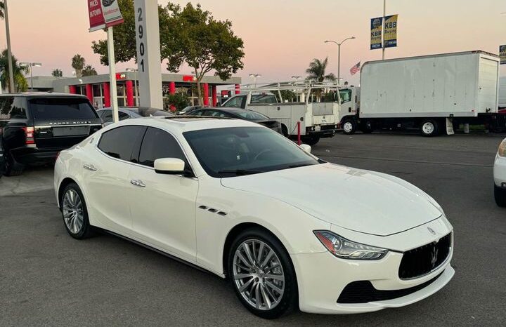 
								2015 Maserati ghibli Sedan 4D full									