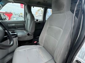 2010 Ford e350 super duty passenger XLT Van 3D