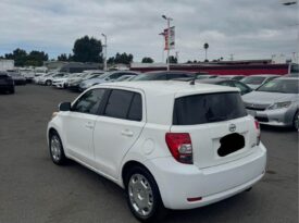 2008 Scion xd Hatchback 4D