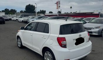 
									2008 Scion xd Hatchback 4D full								