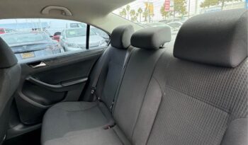 
									2015 Volkswagen jetta 2.0L S Sedan 4D full								