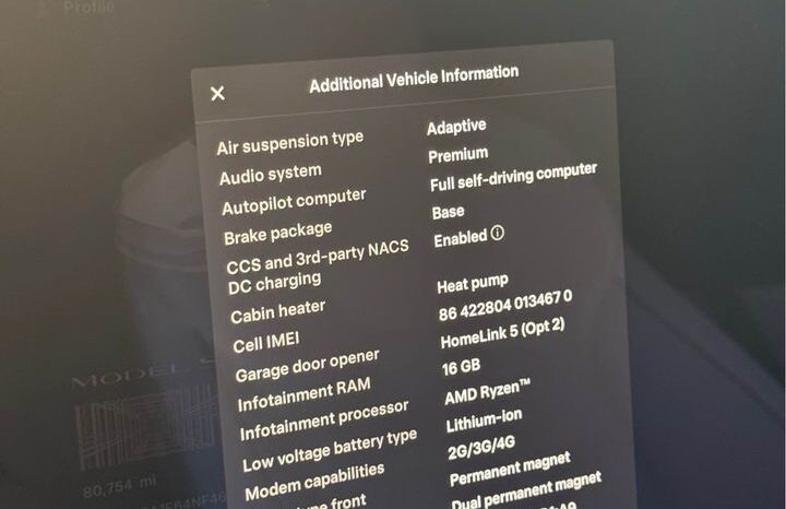 
								2022 Tesla model s Plaid Sedan 4D full									
