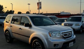 
									2011 Honda pilot LX Sport Utility 4D full								