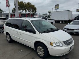 2001 Chrysler town & country LX Minivan