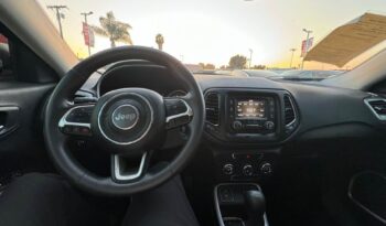 
									2018 Jeep compass Sport SUV 4D full								