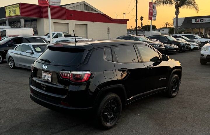 
								2018 Jeep compass Sport SUV 4D full									