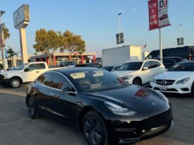 2019 Tesla model 3 Standard Range Plus Sedan 4D