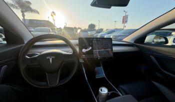 
									2018 Tesla Model 3 full								