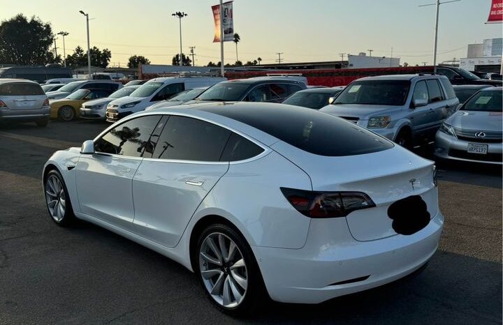 
								2018 Tesla Model 3 full									