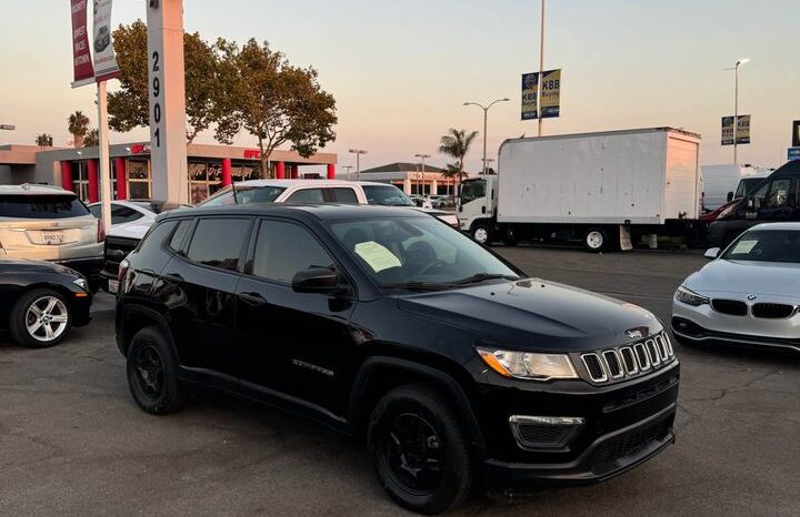 
								2018 Jeep compass Sport SUV 4D full									