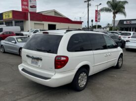 2001 Chrysler town & country LX Minivan