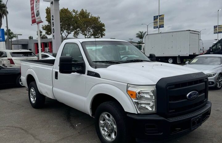 
								2016 Ford f250 super duty regular cab XL Pickup 2D 8 ft full									