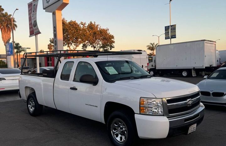 
								2011 Chevrolet silverado 1500 extended cab Work Truck Pickup 4D 8 ft full									