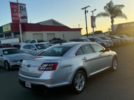 2017 Ford taurus SEL Sedan 4D