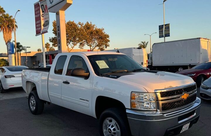 
								2013 Chevrolet silverado 2500 hd extended cab LT Pickup 4D 6 1/2 ft full									