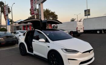 2022 Tesla model x Long Range Sport Utility 4D