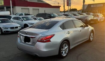 
									2013 Nissan altima 2.5 SL Sedan 4D full								