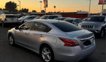 
									2013 Nissan altima 2.5 SL Sedan 4D full								