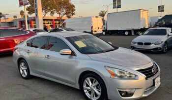 
									2013 Nissan altima 2.5 SL Sedan 4D full								