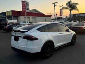 2022 Tesla model x Long Range Sport Utility 4D