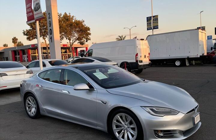 2016 Tesla model s 90D Sedan 4D