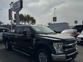 2022 Ford f250 super duty crew cab XLT Pickup 4D 6 3/4 ft