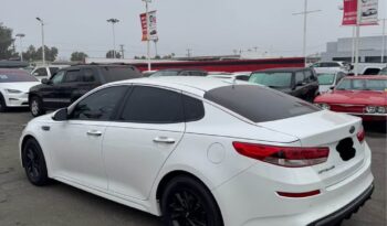 
									2020 Kia optima full								