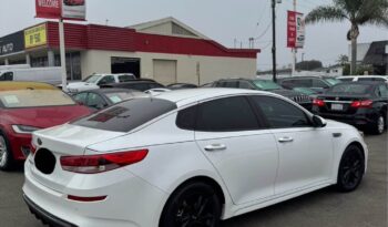 
									2020 Kia optima full								