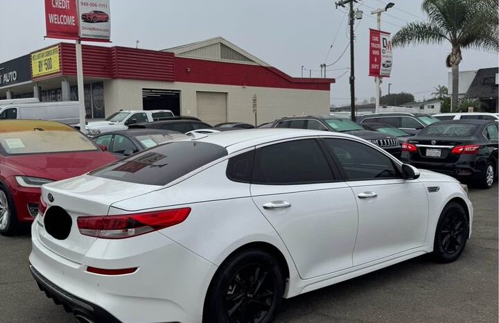 
								2020 Kia optima full									