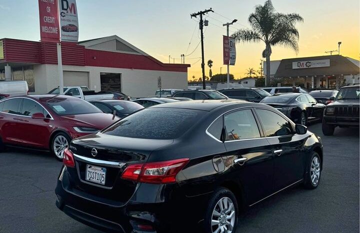 
								2016 Nissan sentra S Sedan 4D full									