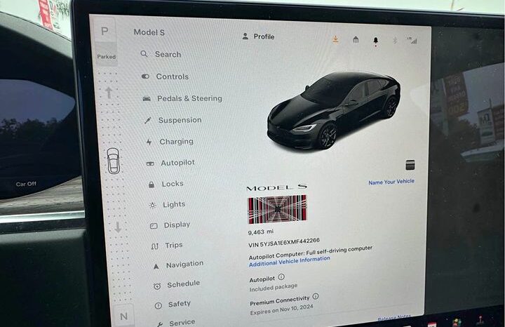 
								2021 Tesla model s Plaid Sedan 4D full									