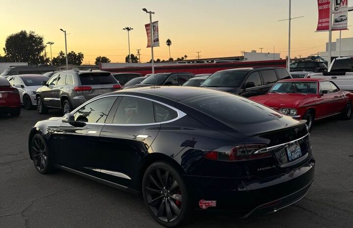 
								2014 Tesla model s P85D Sedan 4D full									