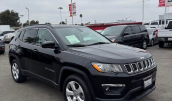 
									2018 Jeep compass Latitude Sport Utility 4D full								