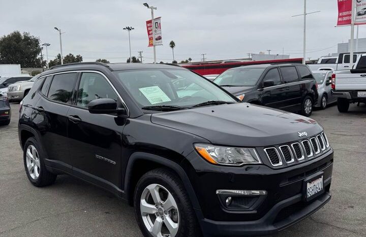 2018 Jeep compass Latitude Sport Utility 4D