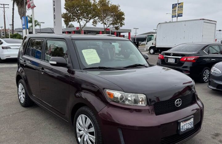 2010 Scion xb Hatchback 4D